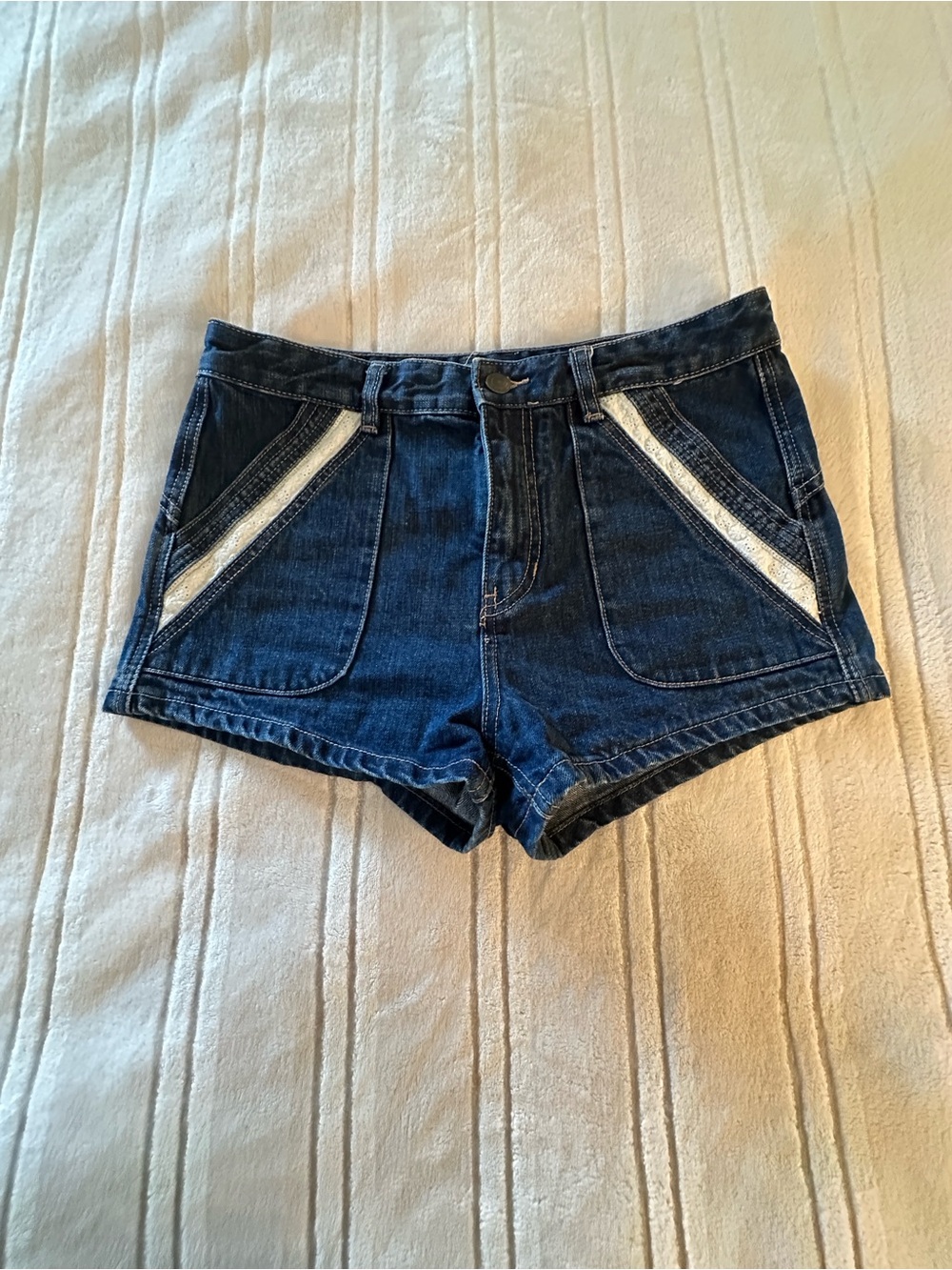 Free People Dark Blue Denim Shorts with White Lace Inset Womens Size 28 Retro